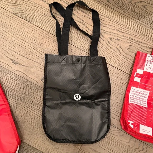 Lululemon reusable tote bags set of 3 snap closure top gym lunch travel bag - Picture 6 of 7